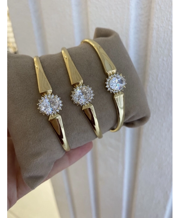 Vip Oval Zirkon Taş Kelepçe