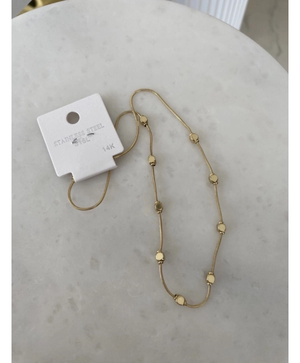 Çelik Küp Detay Kolye