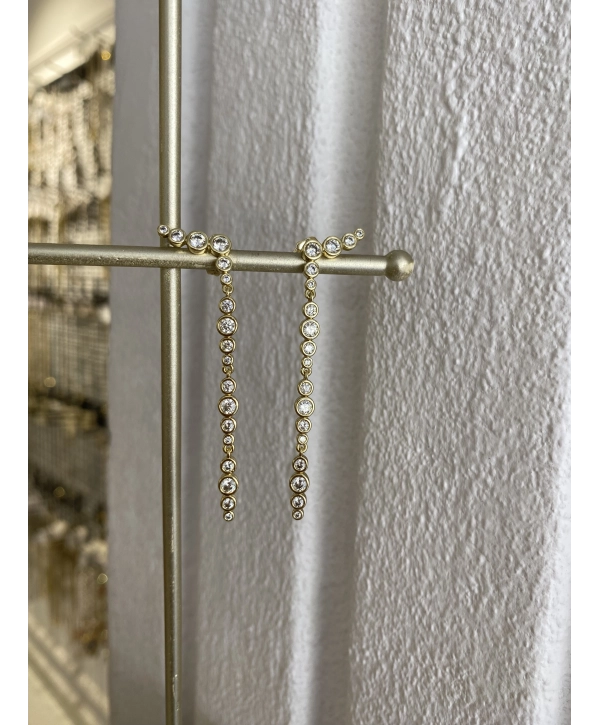 VIP Çoklu Görünüm Sallantılı Sıralı Zirkon Taş Küpe