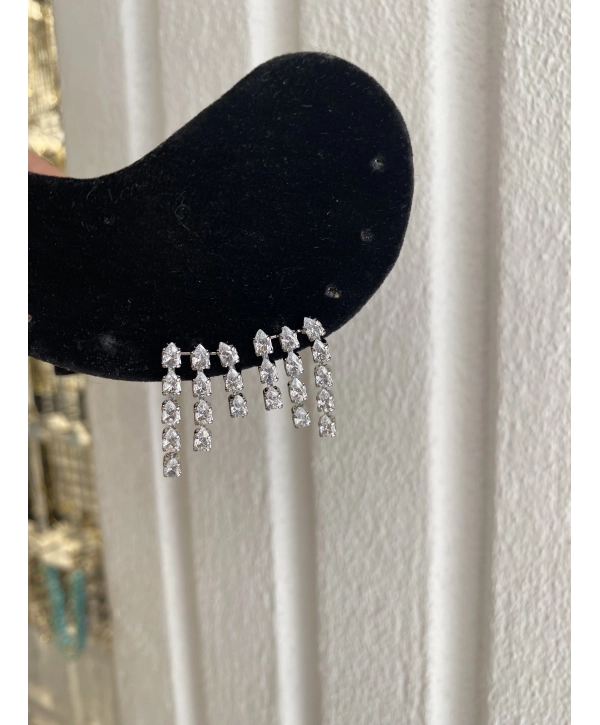 VIP Seri Sallantılı Zirkon Taş Küpe