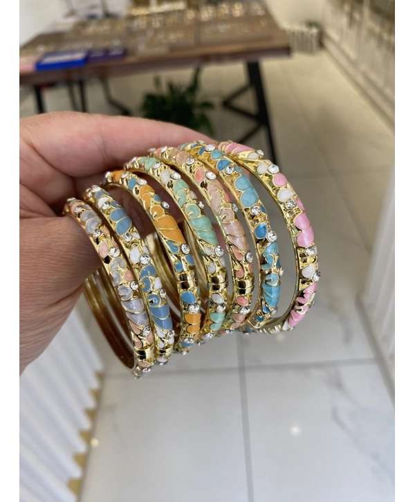 Özel Seri Mineli Çiçek Figür Kelepçe