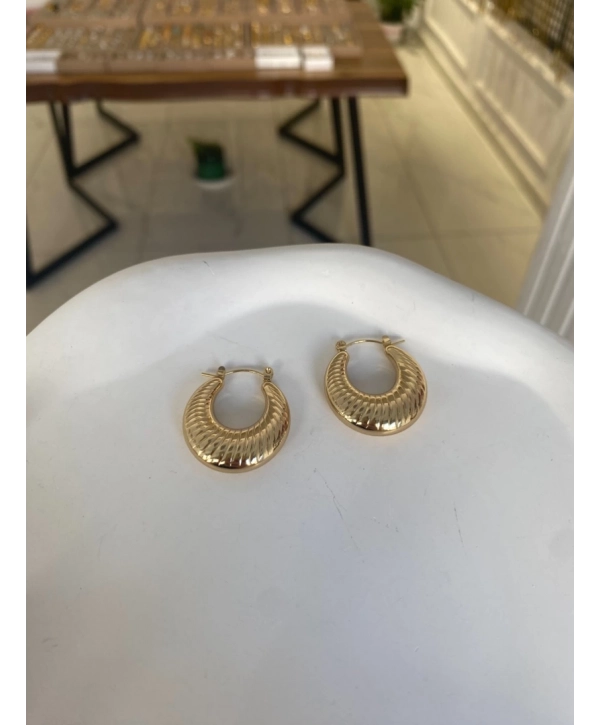 Çelik Bombeli Tırtıklı Halka Küpe