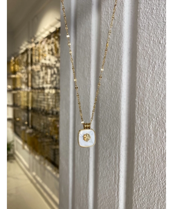 Çelik Kare Sedef Taş Üzeri Yonca Kolye