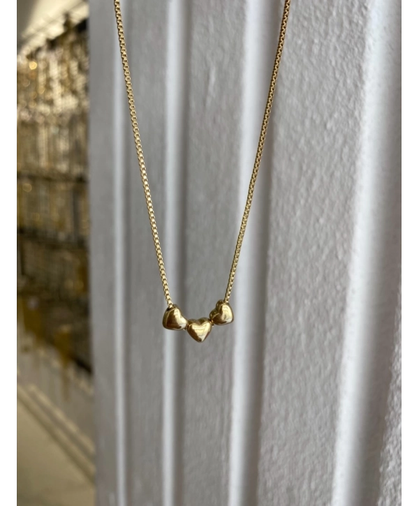 Çelik Minimal Sıralı Üçlü Kalp Kolye