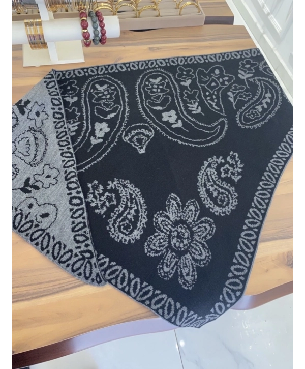 Çift Taraflı Etnik Desen Siyah-Gri Üçgen Şal