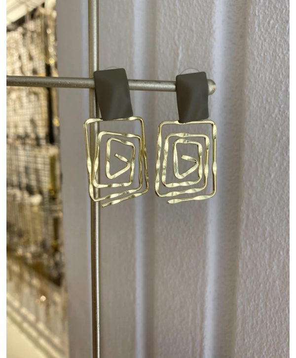 Özel Seri Dikdörtgen Kıvrımlı Tasarım Küpe