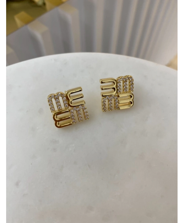 Özel Seri Marka M Küpe