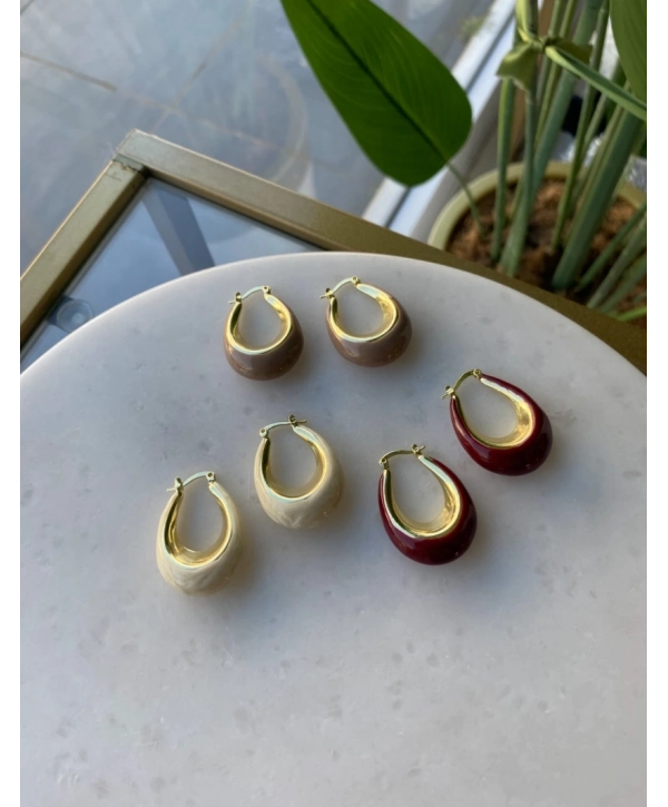 Özel Seri Bombeli Oval Küpe