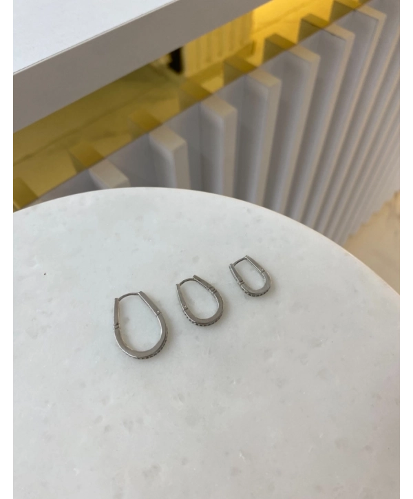 Özel Seri Sıralı Üçlü U Küpe