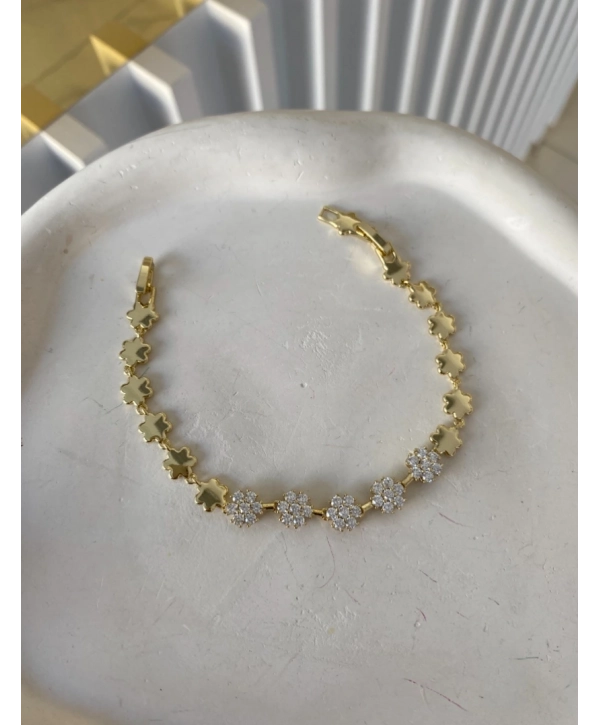 VIP Sıralı Zirkon Taş ve Plaka Detay Çiçek Model Bileklik