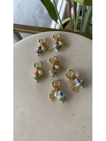 Özel Seri İnci, Yaprak Charm Detay Lale Küpe