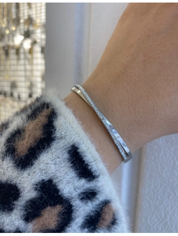 Çelik Çapraz Zirkon Taş Detay Kelepçe