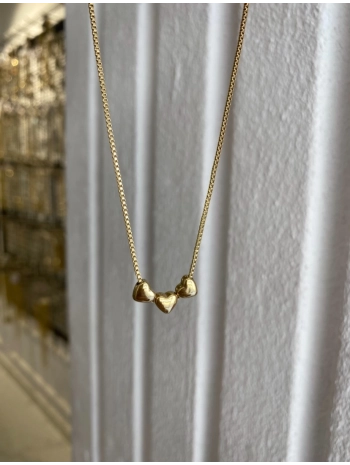 Çelik Minimal Sıralı Üçlü Kalp Kolye