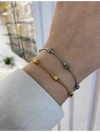 Çelik Sıralı Küp Bileklik