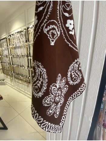 Çift Taraflı Etnik Desen Kahve-Ekru Üçgen Şal