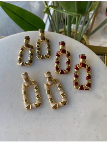 Özel Seri Burgu Detay Dikdörtgen Küpe