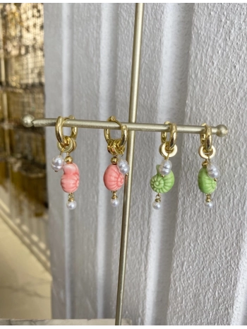 Özel Seri Deniz Kabuğu ve İnci Charmlı Halka Küpe