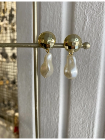 Özel Seri Top Plaka Detay İnci Küpe