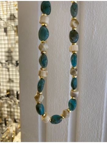 Özel Seri Yeşil Boncuk Detay Kolye