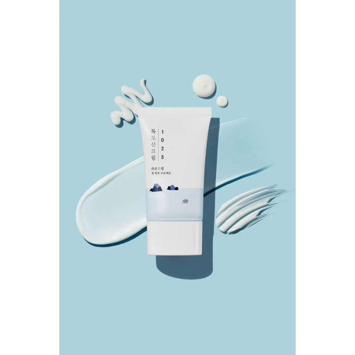 1025 Dokdo Sunscreen Leke Karşıtı Bakım Yapan Yeşil Çaylı Güneş Kremi 50ml