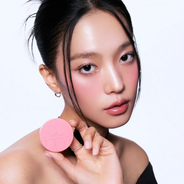 T-FIT FLUFFY VELVET CUSHION BLUSH P02 BLOOM PINK (Çiçek Pembe Allık)