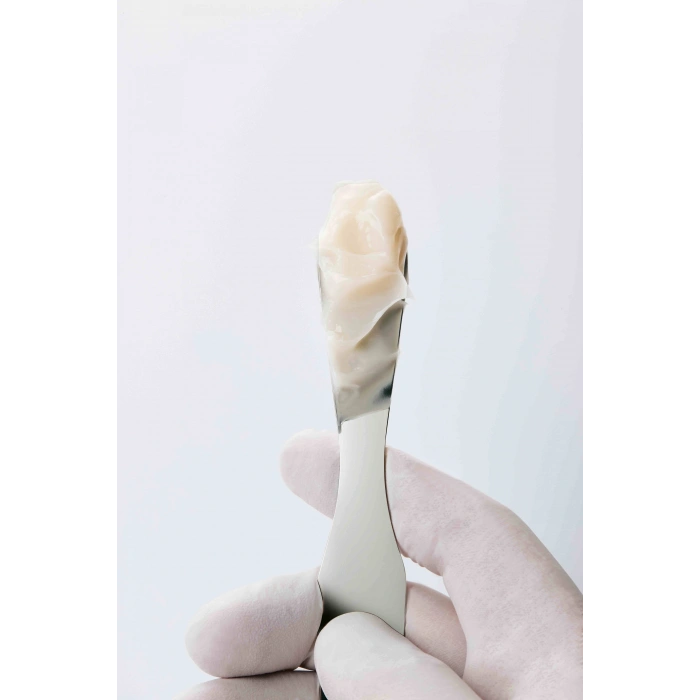 iUNIK - Propolis Vitamin Sleeping Mask 6