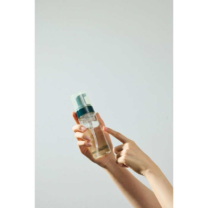 PYUNKANG YUL CALMING LOW PH FOAMING CLEANSER 150 ML