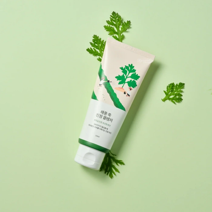 ROUND LAB - Mugwort Calming Cleanser