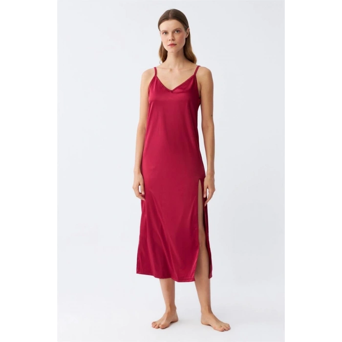 Moda Yırtmaçlı Uzun Saten Gecelik Bordo