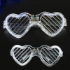 Beyaz LED Işıklı Kalp Gözlük – 3 Modlu