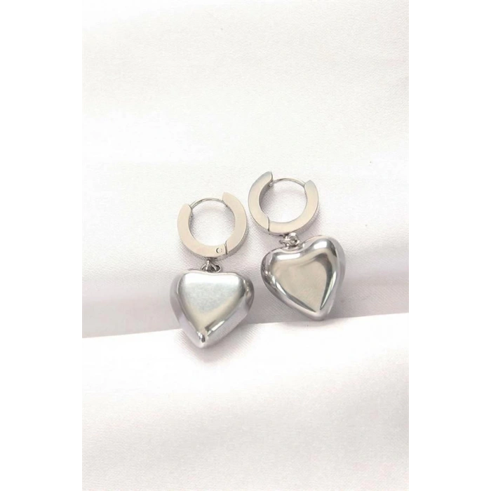 316L Çelik Gümüş Renk Bombeli Kalp Tasarımlı Küpe