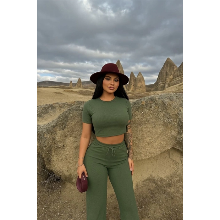 Bol paça pantolonlu alt üst takım