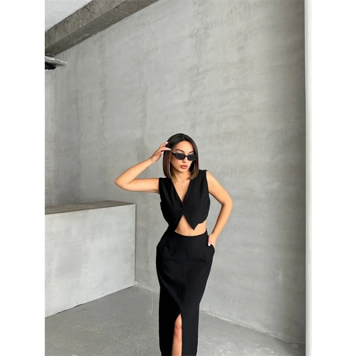 Çilek takım etek yelek