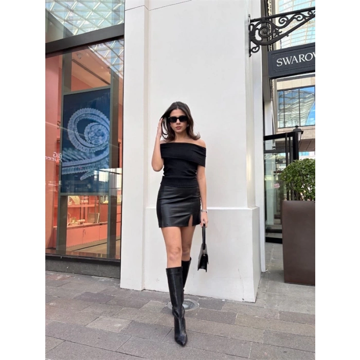 Madonna yaka sıfır kol bluz