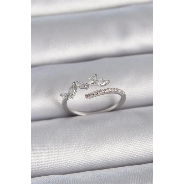 Pirinç Gümüş Renk Ayarlanabilir Zirkon Taşlı Yaprak Model Kadın Yüzük