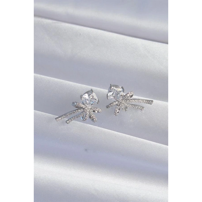 Pirinç Gümüş Renk Kare Zirkon Taşlı Fiyonk Küpe