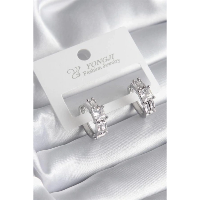 Pirinç Gümüş Renk Kare Zirkon Taşlı Kadın Küpe