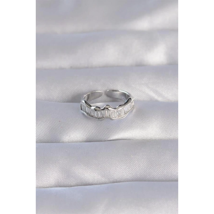 Pirinç Gümüş Renk Zirkon Taşlı Dalgalı Su Yolu Model Ayarlanabilir Yüzük