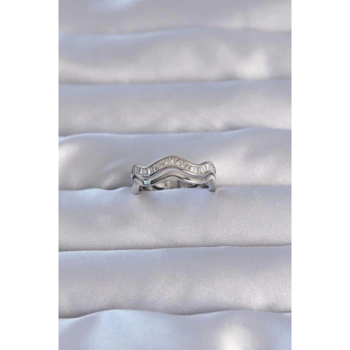 Pirinç Gümüş Renk Zirkon Taşlı Dalgalı Su Yolu Model Ayarlanabilir Yüzük