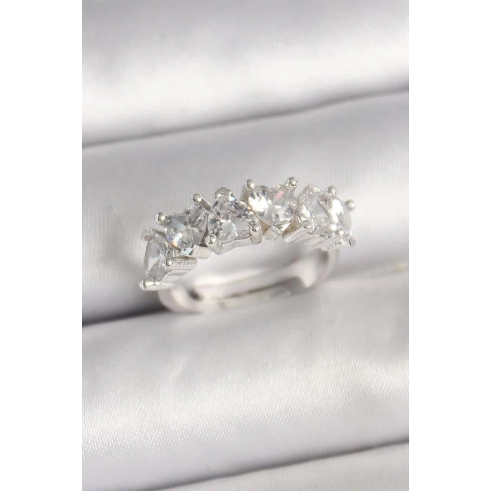 Pirinç Gümüş Renk Zirkon Taşlı Kalp Model Ayarlanabilir Kadın Yüzük