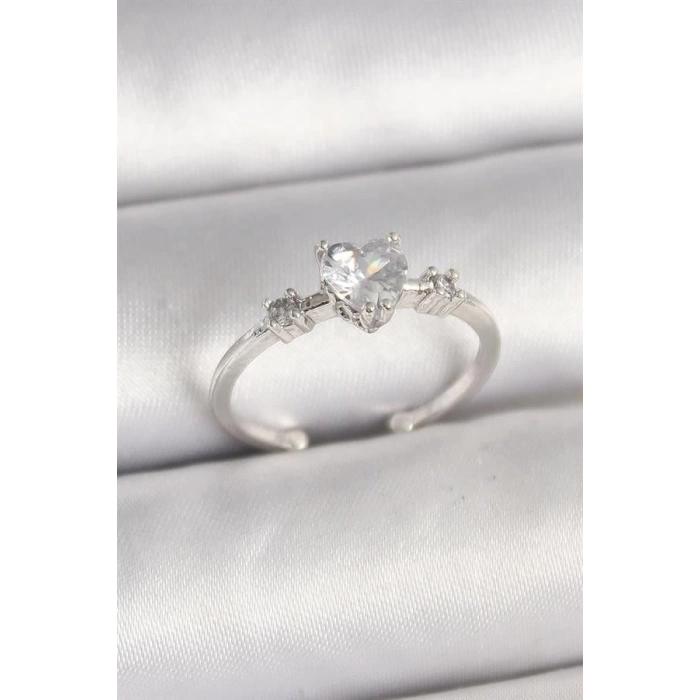 Pirinç Gümüş Renk Zirkon Taşlı Kalp Model Ayarlanabilir Kadın Yüzük