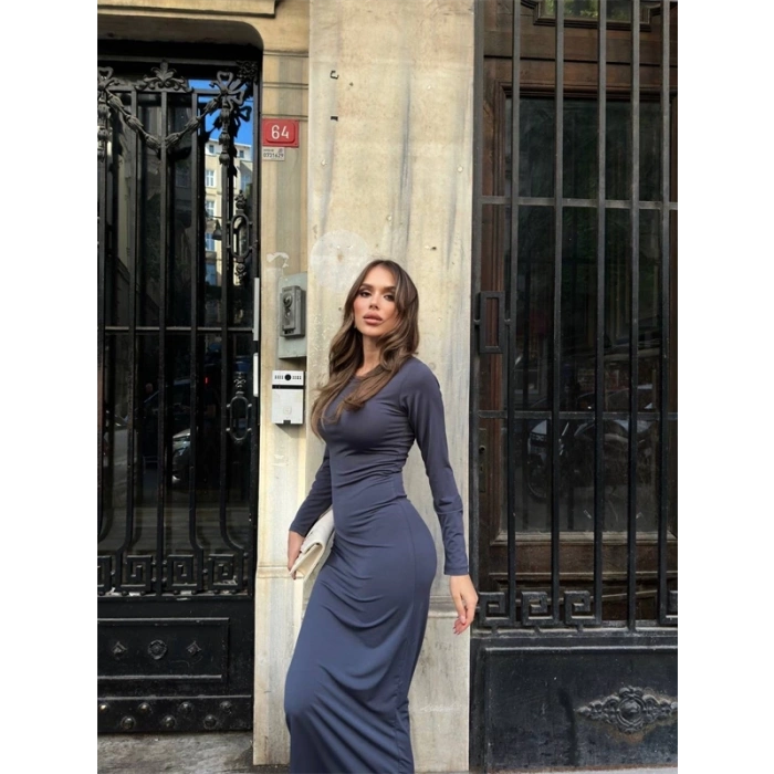 Uzun kollu uzun elbise