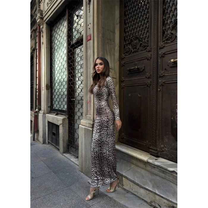 Uzun leopar desenli elbise