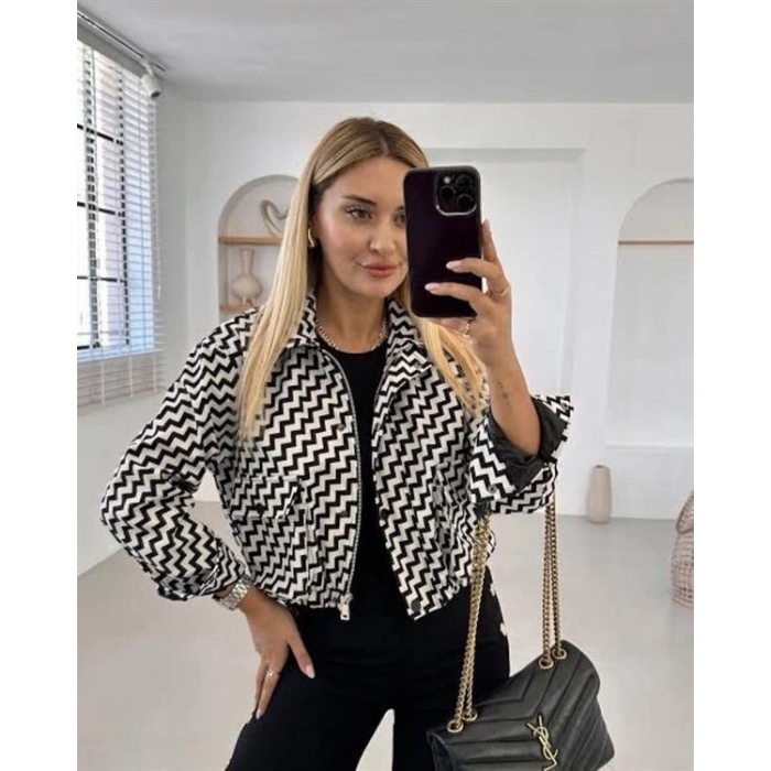 Zigzag Desenli Crop Kadın Ceket