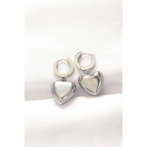 316L Çelik Gümüş Renk Bombeli Kalp Tasarımlı Küpe