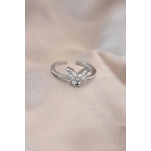 Ayarlamalı Gümüş Renk Metal Zirkon Taş ve Kristal Taşlı Kelebek Model Yüzük