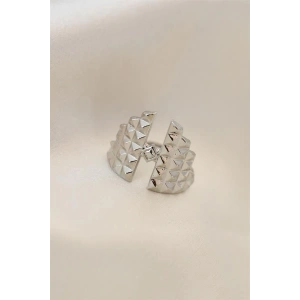 Ayarlamalı Gümüş Renk Metal Zirkon Taşlı Piramit Yüzük