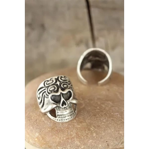 Eskitme Gümüş Renk Kuru Kafalı Erkek Ayarlamalı Yüzük