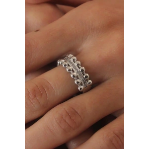 Gümüş Renk Zirkon Taşlı Kadın Yüzük