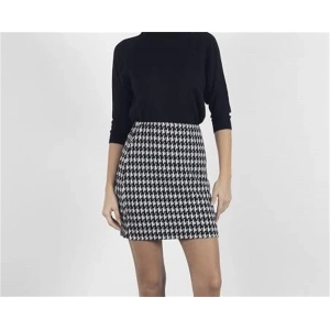 Kazaayağı Likralı Mini Etek Siyahbeyaz